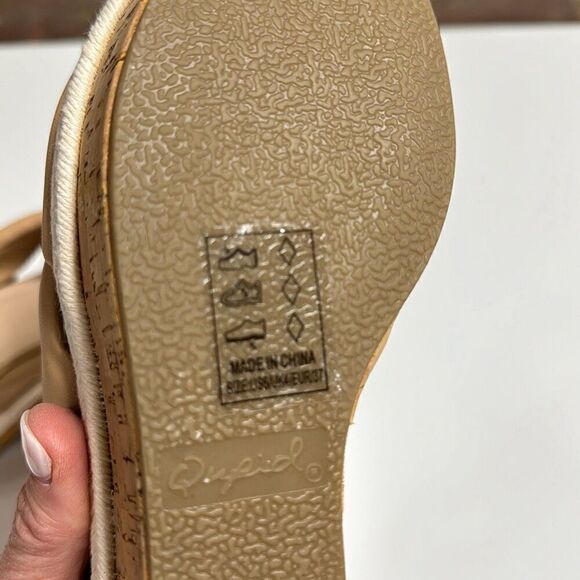 Qupid Beige Puff Slide Platform Wedge Sandal Size 6 NEW - Picture 8 of 8